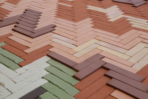 ویژگی های آجر ختایی کف