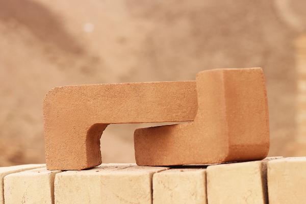 مشخصات آجر ال چیست؟