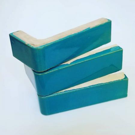 فروش عمده آجر لعابدار فیروزه ای در بازار