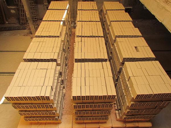 فروش انواع آجر سفال دیواری در سطح کشور