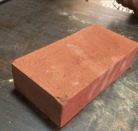 آجر نظامی چیست؟